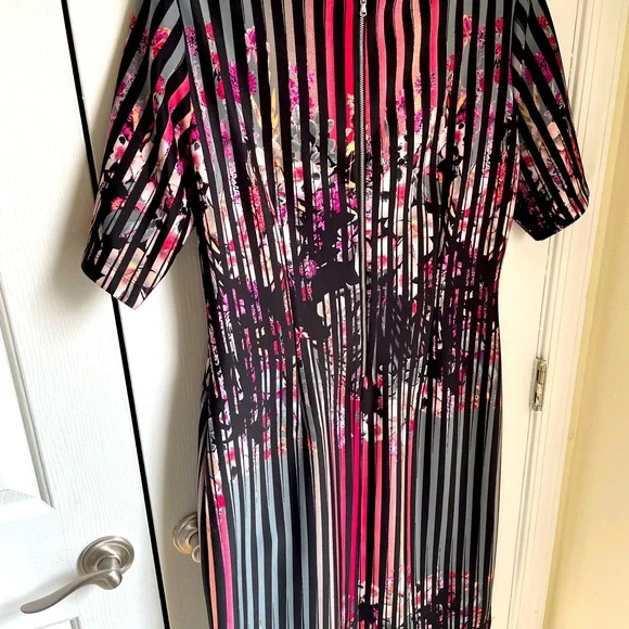 Multi Color Spring Dress - Picture 2 of 3